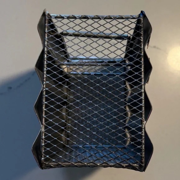 Russ Berrie | Vintage Handpainted USA Patriotic Flag Metal Utensil Basket - Picture 5 of 10